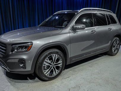 New 2025 Mercedes-Benz GLB 250