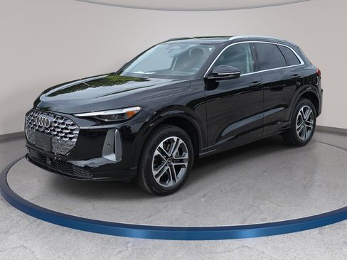 New 2026 Audi Q5 Premium Plus AWD/4WD image 1