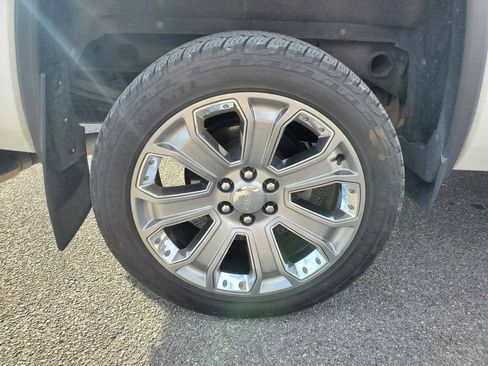 Used 2017 GMC Sierra 1500 Denali w/ Denali Ultimate Package image 4