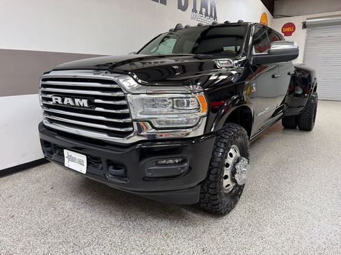 Used 2022 RAM 3500 Limited AWD/4WD image 3