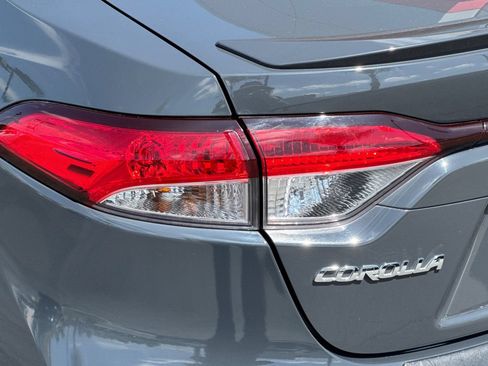 Used 2023 Toyota Corolla SE w/ SE Premium Package FWD image 34