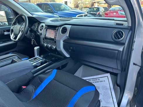 Used 2014 Toyota Tundra SR5 w/ SR5 Upgrade Package image 14