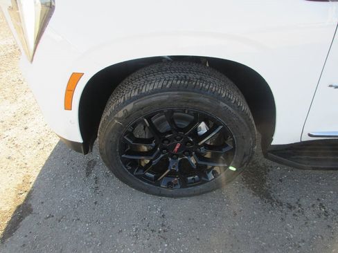 New 2026 GMC Yukon Elevation w/ Elevation Premium Package image 11