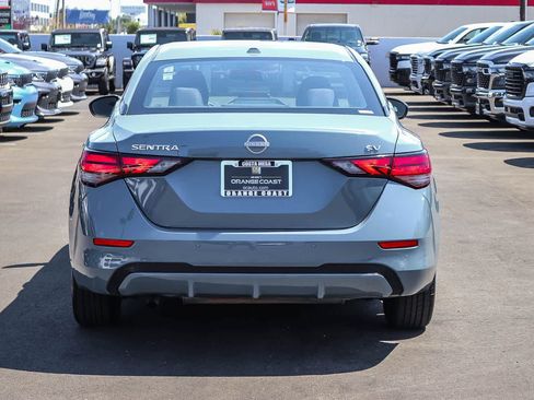 Used 2024 Nissan Sentra SV FWD image 5