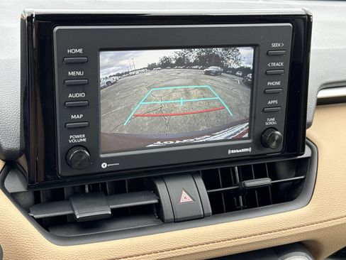 Used 2022 Toyota RAV4 XLE image 23