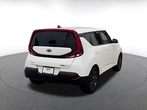 Used 2021 Kia Soul EX image 16