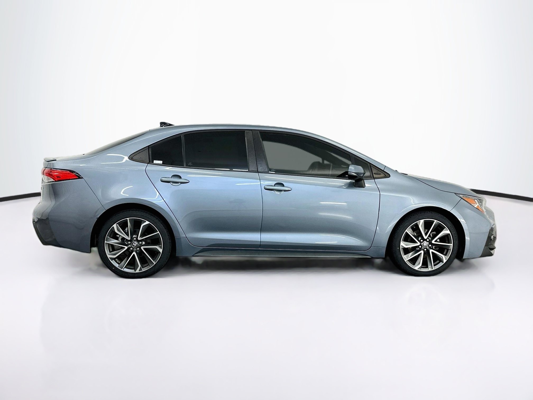 Used 2021 Toyota Corolla SE w/ Carpet Mat Package (TMS) FWD image 10