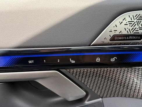 New 2025 BMW M5 w/ Executive Package image 13