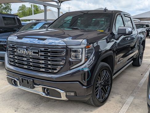 Certified 2022 GMC Sierra 1500 Denali Ultimate AWD/4WD image 4