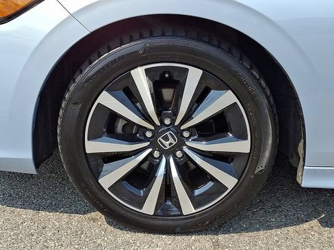 Used 2022 Honda Civic EX image 8