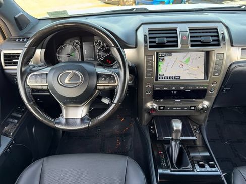 Used 2020 Lexus GX 460 Premium w/ Premium Package AWD/4WD image 4