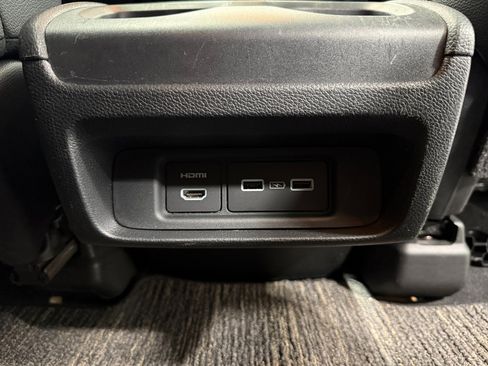 Used 2024 Honda Odyssey Touring image 35