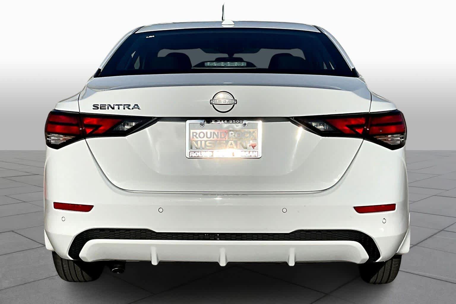 Used 2025 Nissan Sentra SV w/ All-Weather Package FWD image 4