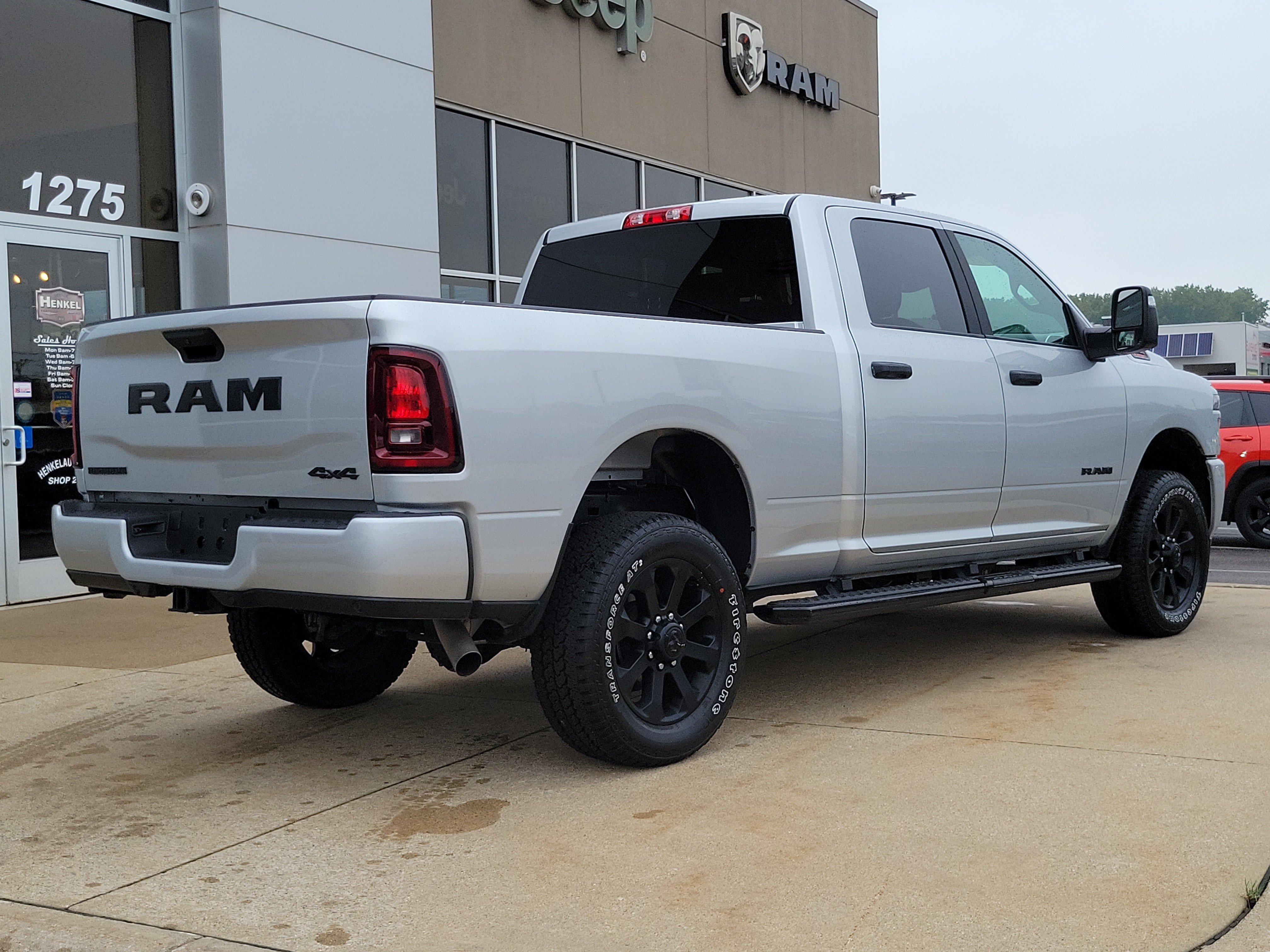Used 2026 RAM 2500 Big Horn AWD/4WD image 4