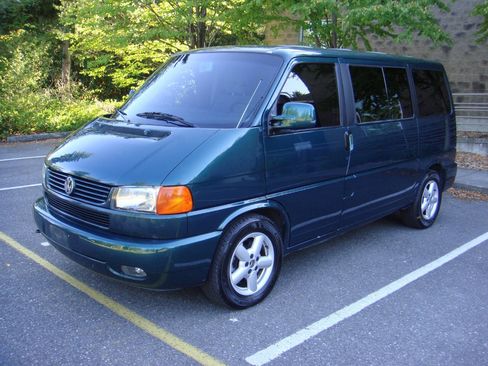 Used 2003 Volkswagen Eurovan MV image 2