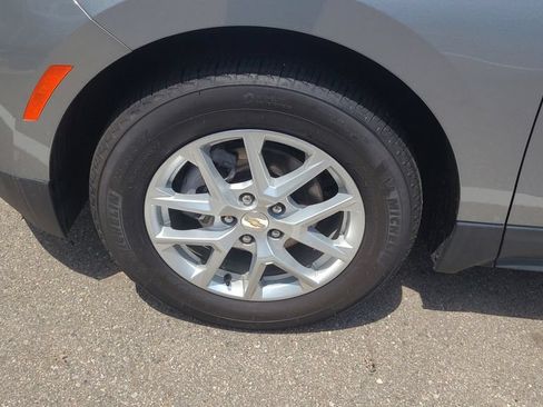 Used 2024 Chevrolet Equinox LT w/ LPO, Floor Liner Package FWD image 16