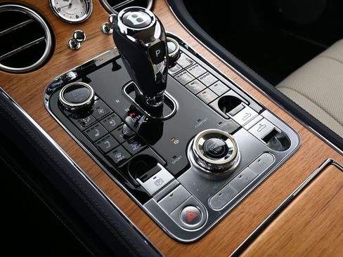 Certified 2023 Bentley Continental GT Azure image 24