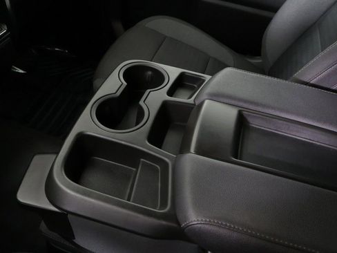 Used 2022 Chevrolet Silverado 1500 LT AWD/4WD image 47