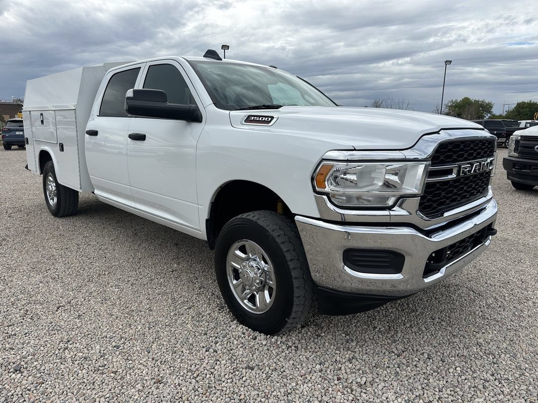 Used 2022 RAM 3500 Tradesman w/ Chrome Appearance Group AWD/4WD image 1