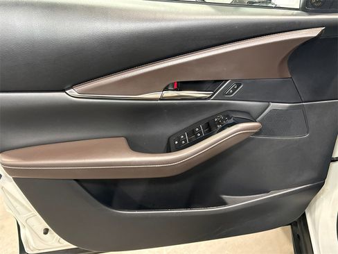 Certified 2023 MAZDA CX-30 AWD 2.5 S w/ Premium Package image 7