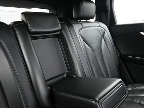 Used 2019 Lincoln Nautilus Select image 19