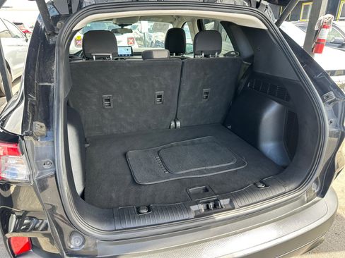 Used 2022 Ford Escape SE w/ SE Sport Appearance Package FWD image 24