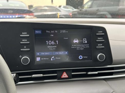 Used 2023 Hyundai Elantra SE FWD image 24