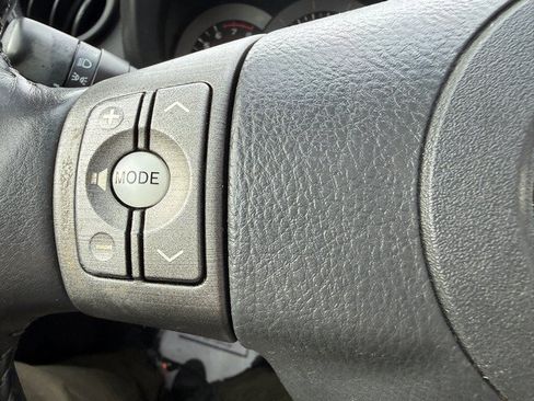 Used 2009 Toyota RAV4 Limited w/ Limited Extra Value Pkg FWD image 24