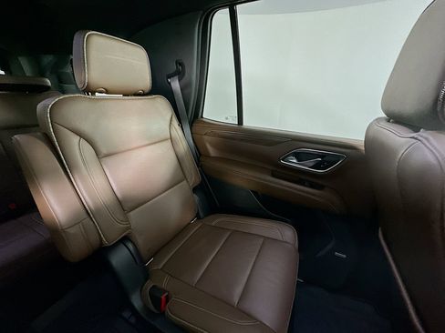 Used 2021 Chevrolet Tahoe High Country AWD/4WD image 14