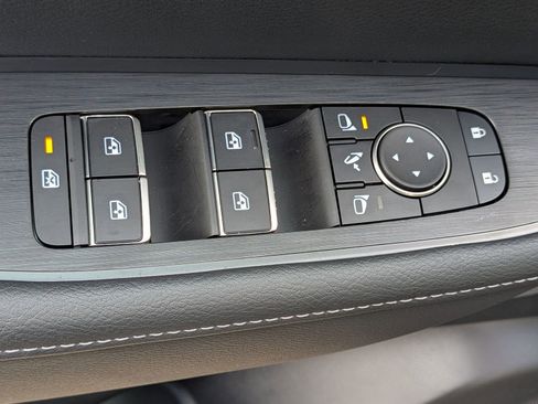 Used 2025 Nissan Armada Platinum Reserve image 14