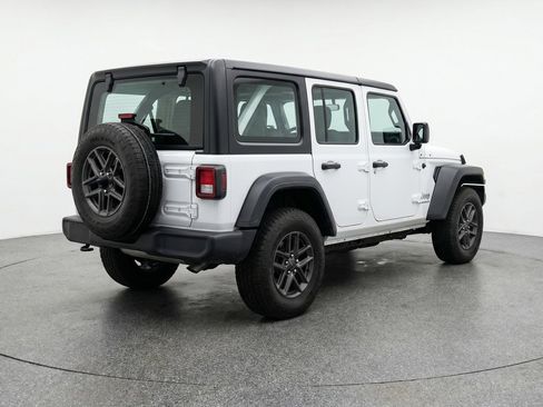 Used 2025 Jeep Wrangler Unlimited Sport AWD/4WD image 6