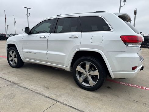 Used 2015 Jeep Grand Cherokee Overland w/ Advanced Technology Group image 3