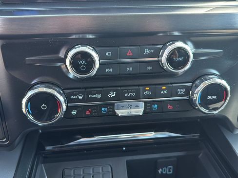 New 2026 Ford F250 Lariat w/ Chrome Package image 26