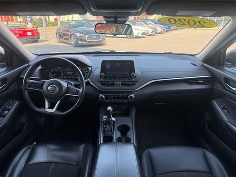 Used 2020 Nissan Altima 2.5 SR image 3