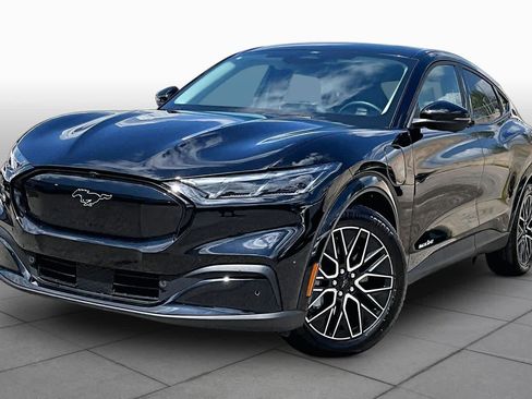 Used 2025 Ford Mustang Mach-E Premium RWD image 34