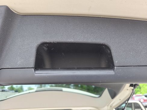 Used 2016 Chevrolet Traverse LT FWD image 14