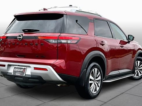 Used 2022 Nissan Pathfinder SL w/ Lighting Package (N92) image 12