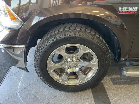 Used 2017 RAM 1500 Laramie w/ Convenience Group image 14