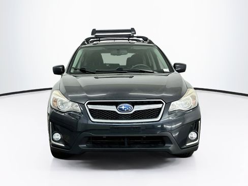 Used 2016 Subaru Crosstrek 2.0i Premium w/ Popular Package #1 AWD/4WD image 2