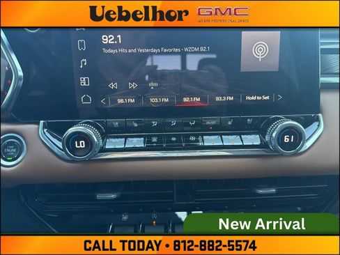 Used 2024 GMC Canyon AT4 w/ AT4 Premium Package AWD/4WD image 24