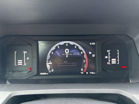 Used 2025 Toyota Tacoma SR5 image 10