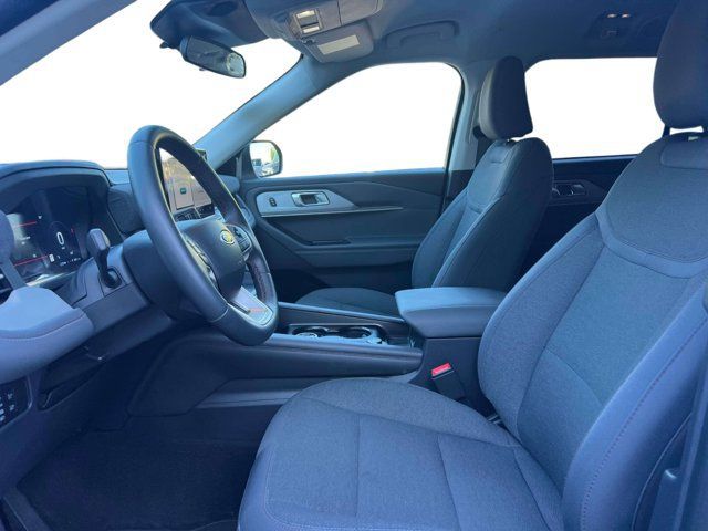 Used 2026 Ford Explorer Active AWD/4WD image 22