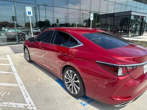 Used 2020 Lexus ES 350 w/ Premium Package FWD image 4