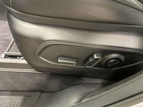 New 2025 Jeep Grand Cherokee L Altitude image 13