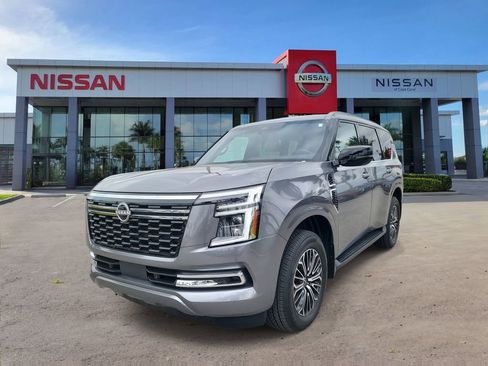 Used 2025 Nissan Armada SL w/ Captain's Chari Seat Package image 9