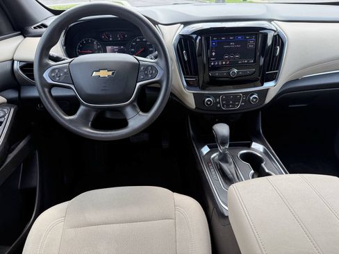 Used 2023 Chevrolet Traverse LS w/ Safety Package FWD image 7