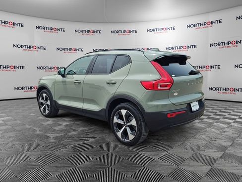 Used 2023 Volvo XC40 B5 Plus w/ Driver Assist Package AWD/4WD image 4