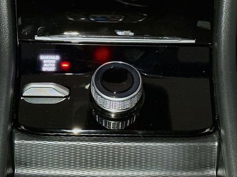 New 2025 Jeep Grand Cherokee L Limited w/ Luxury Tech Group II image 11