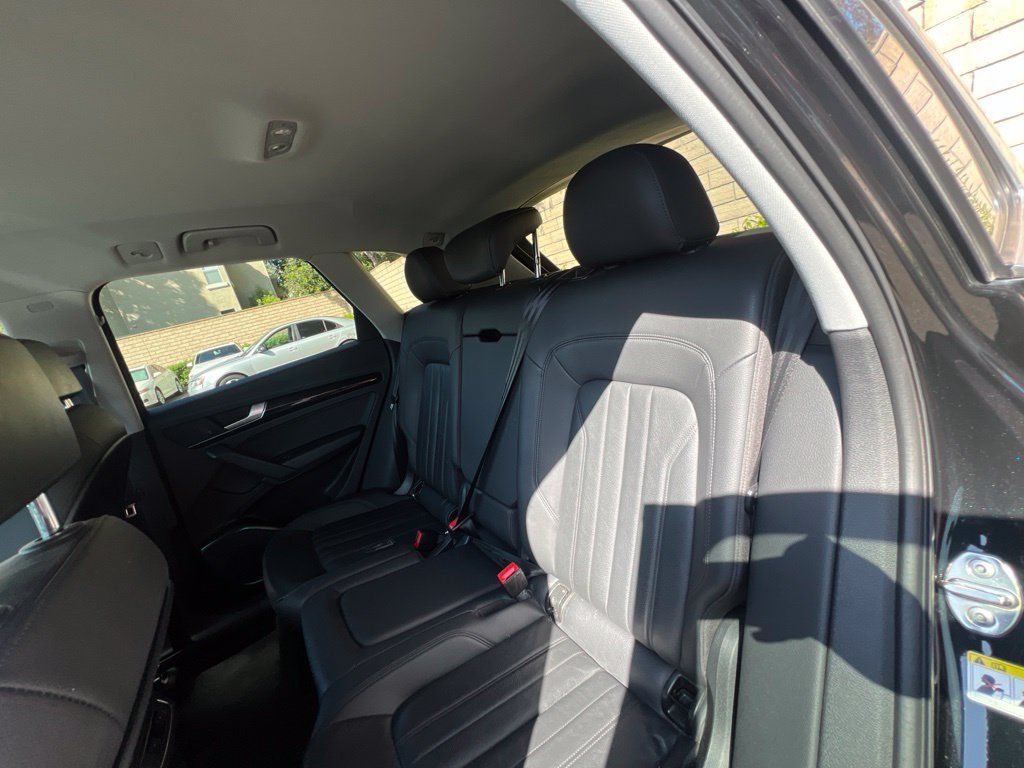 Used 2020 Audi Q5 2.0T Premium w/ Convenience Package AWD/4WD image 7