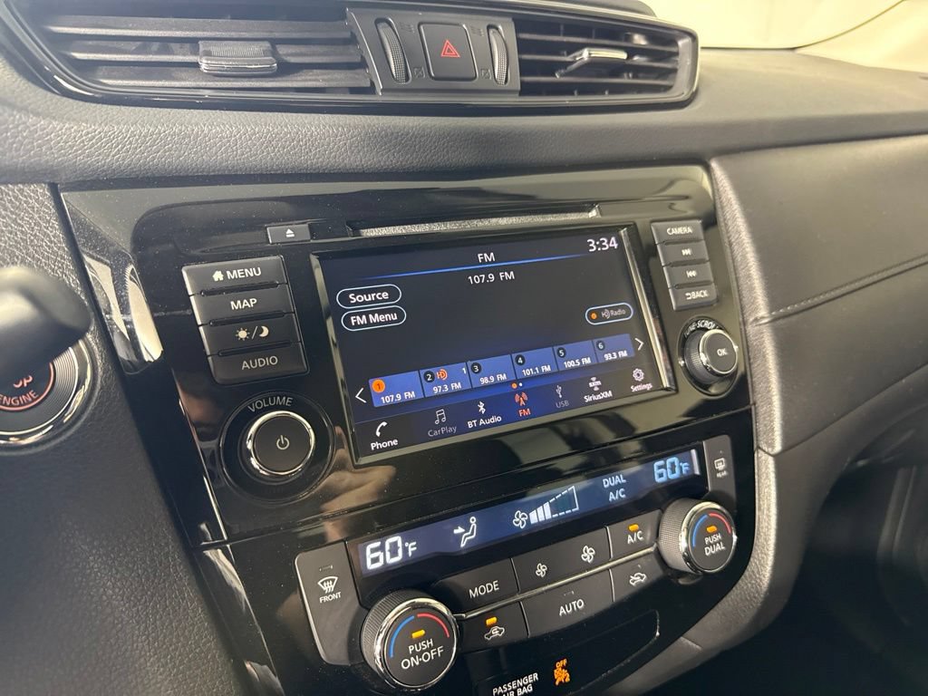 Used 2020 Nissan Rogue SV w/ Premium Package AWD/4WD image 19